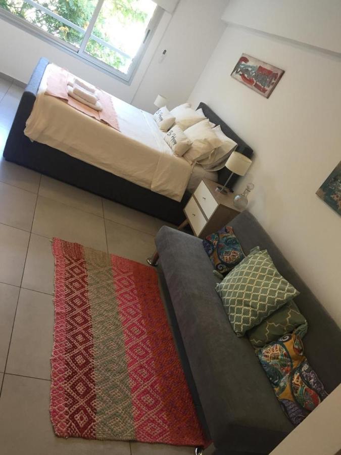 Hollywood 1 Apartment